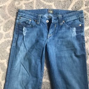 Kasil jeans. Hemmed.